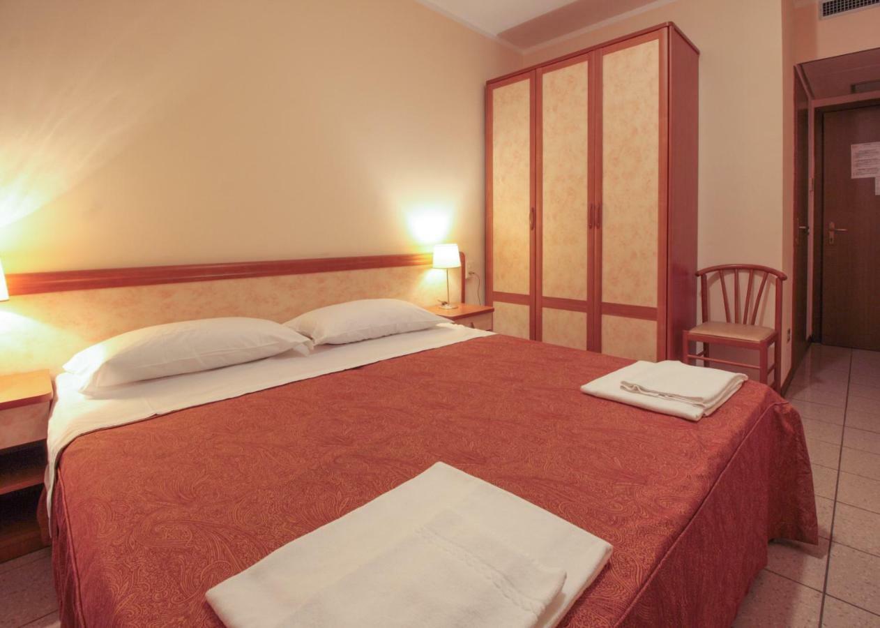 Hotel Rose&Crown Correggio Zewnętrze zdjęcie